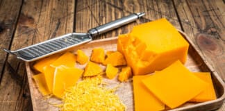 Cheddar Cheese: Nutritional Breakdown and Benefits